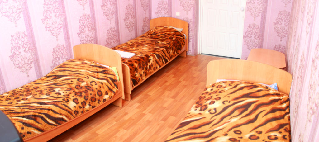номер с тремя кроватями