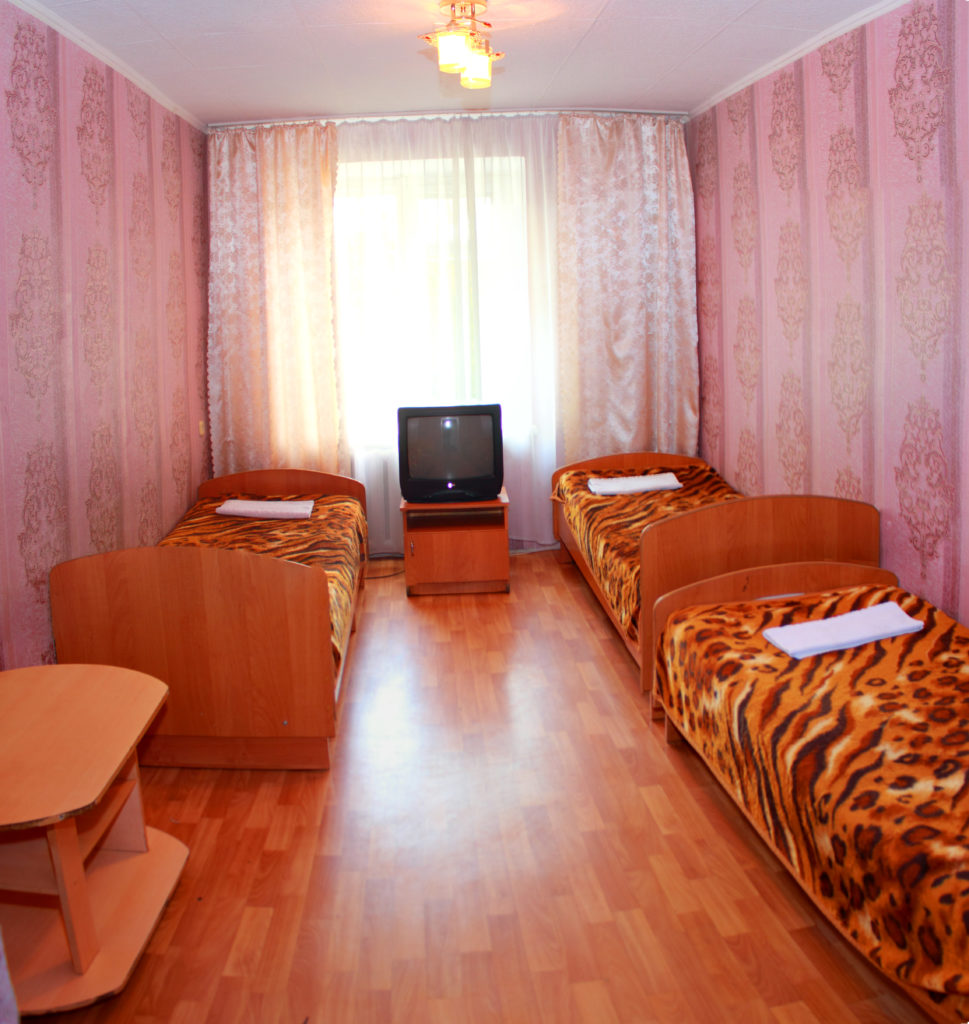 номер с тремя кроватями